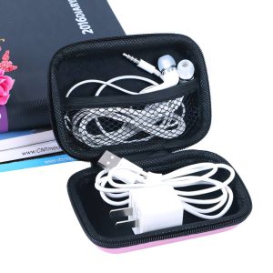 porte-monnaie-a-glissiere-et-rangement-l-evasion-tendance-modulaire